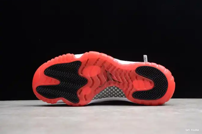 11 378037-010 Air Jordan (2012) Retro Bred 0525